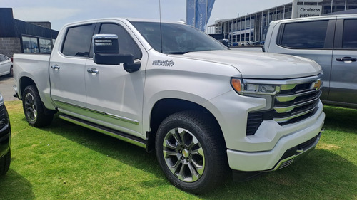 Chevrolet Silverado 5.3 V8 High Country 2025