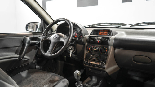 Chevrolet Corsa Classic 2012