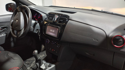 Renault Sandero Stepway 1.6 Rip Curl 105cv 2016