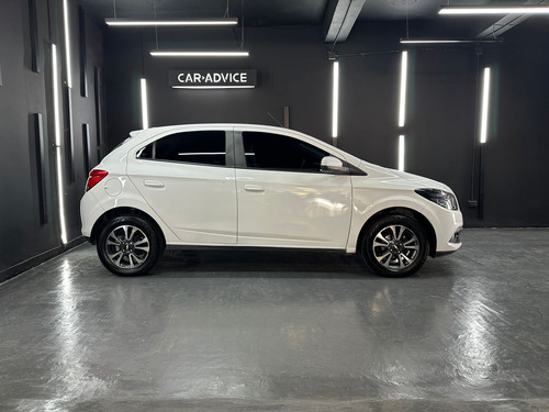 Chevrolet Onix 1.4 LTZ 5P L13 2015