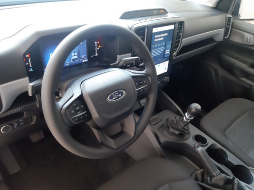 Ford Ranger XL 2.0L Diesel Cabina Doble 4x2 2024