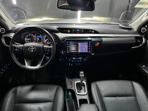 Toyota Hilux 2.8 TDI 4X4 SRX AT6 2022