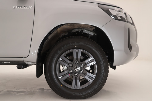 Toyota Hilux Pick-Up 2.8 Cd Sr 204Cv 4X4 2025
