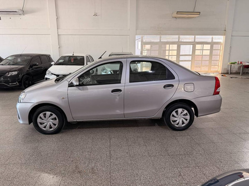 Toyota Etios 1.5 4p X 6mt L18 2019