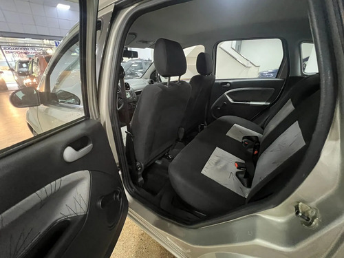 Ford Fiesta 1.6 Ambiente Mp3 2009