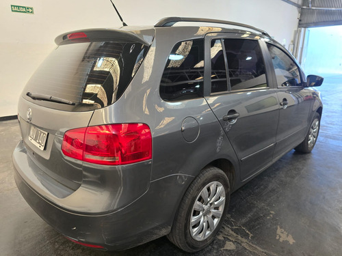 Volkswagen Suran 1.6 Comfortline 101cv 2014