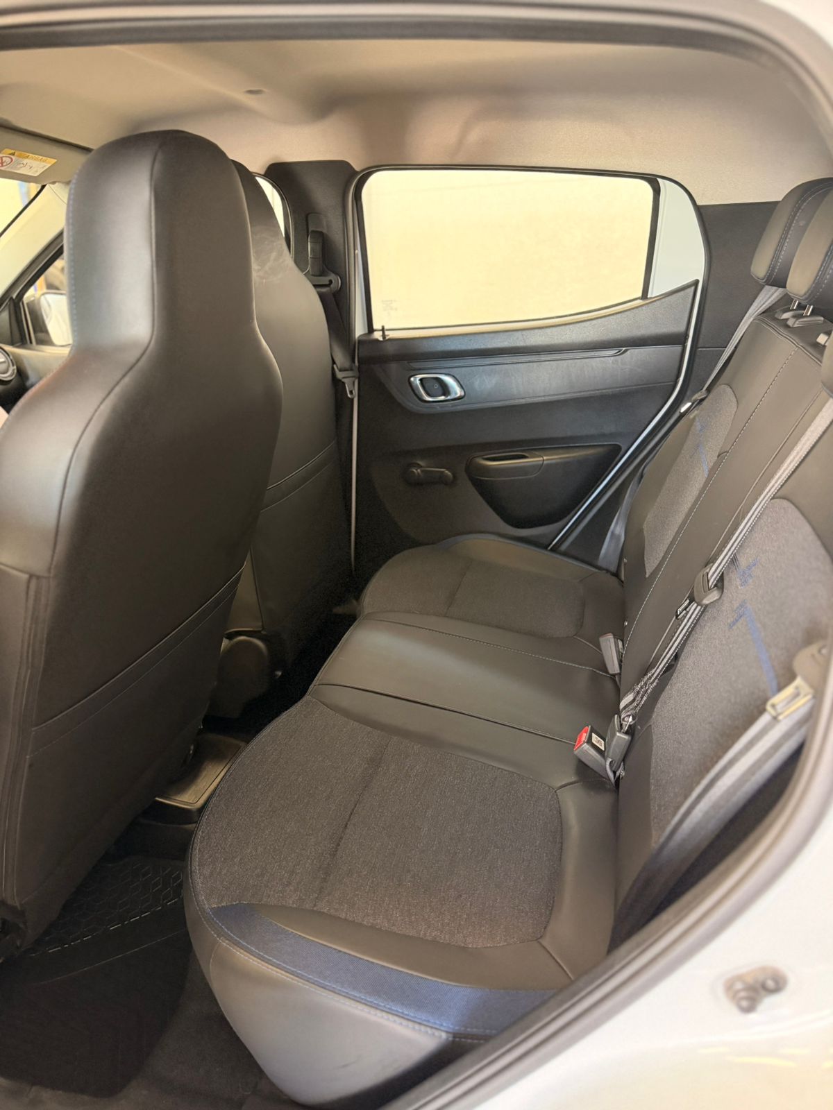 Renault Kwid Iconic Bitono 1.0 2025