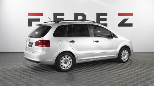 Volkswagen Suran 1.6 Comfortline 101cv 11a 2011