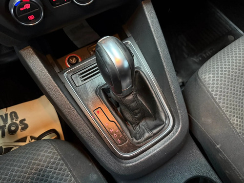 Volkswagen Vento 2.5 170HP ADVANCE PLUS TIPTRONIC L15 2016