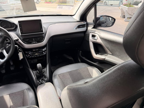 Peugeot 208 1.6 5p Feline 2020