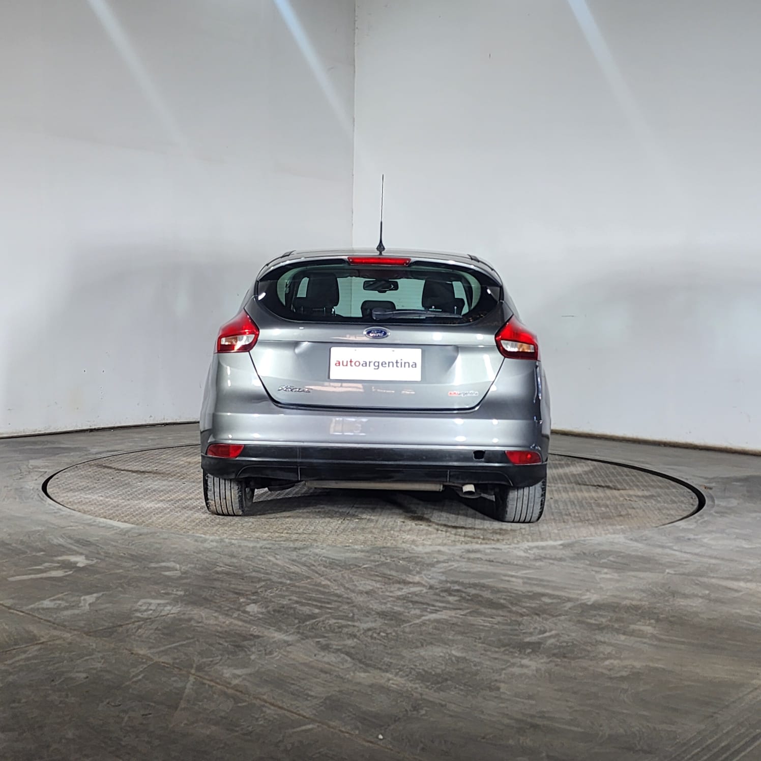 Ford FOCUS 5P 1.6L N MT S 2017