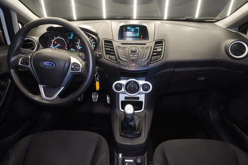 Ford Fiesta Kinetic 1.6 Se 120cv 2015