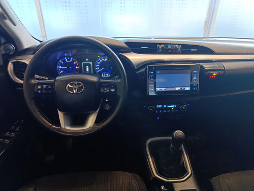 Toyota Hilux Pick-Up 2.8 Cd Srv 177cv 4x2 2017