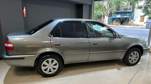 Toyota Corolla 1.8 Xei 2001