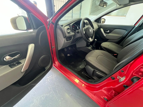 Renault Logan 1.6 Privilege 105cv 2016