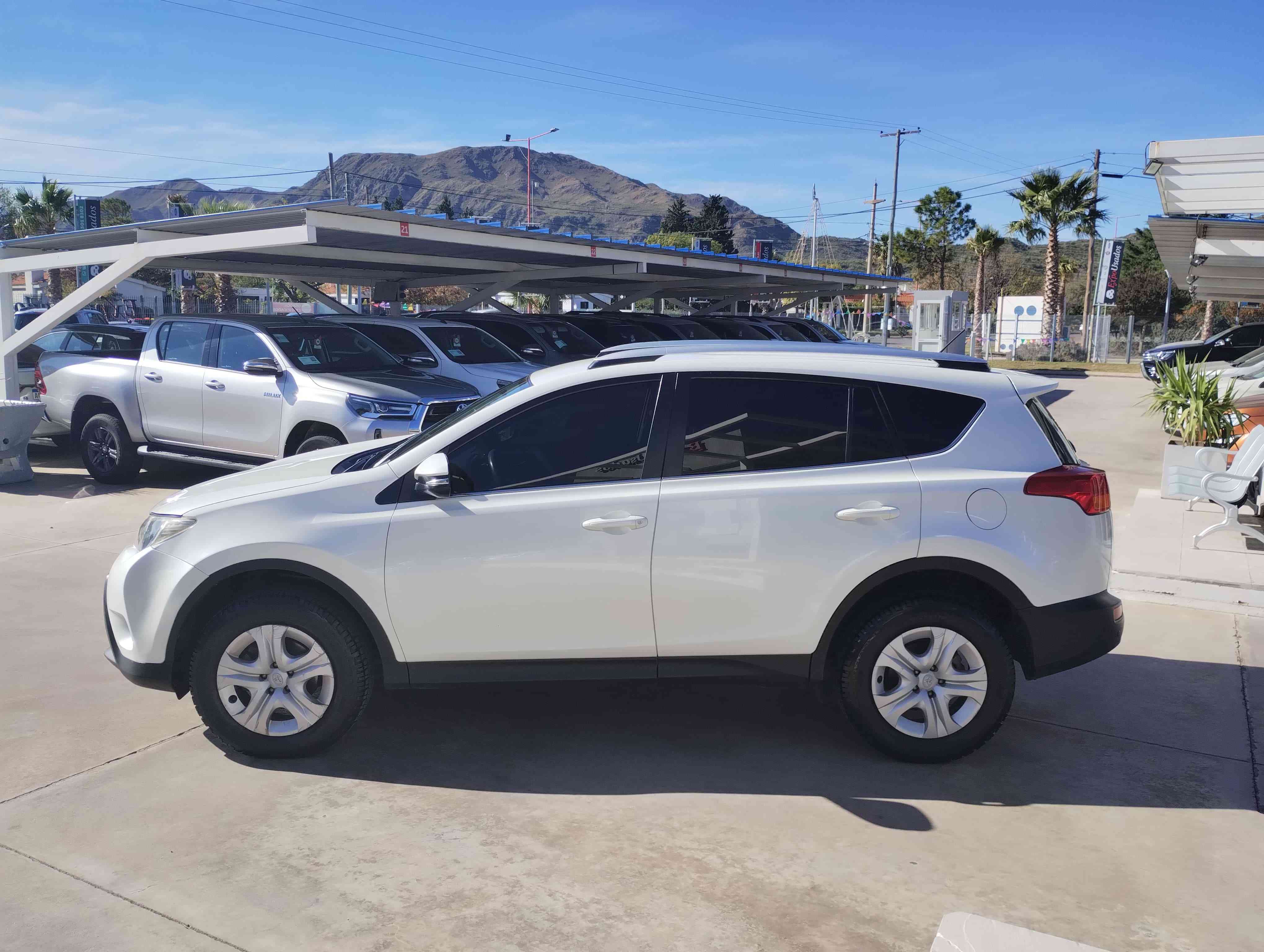 Toyota RAV 4 4 2.0 5 P L/16 4X4 VX CVT 2013