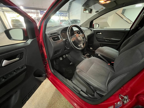 Volkswagen Fox 1.6 Highline 2011