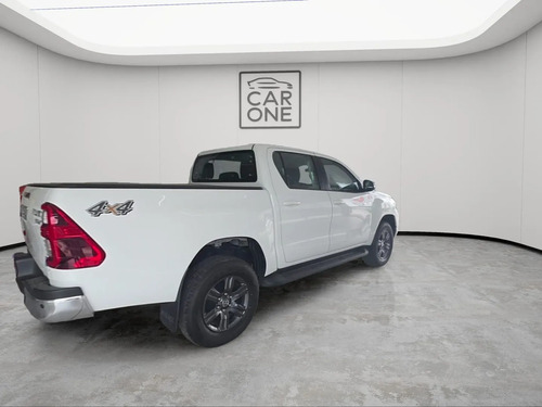 Toyota Hilux 2.8 TDI 4X4 SRV AT6 2023