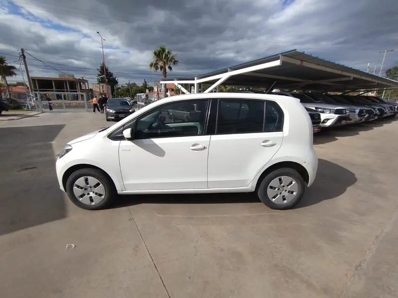 Volkswagen Up! 5 PTAS MOVE 2016