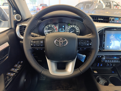 Toyota Hilux Pick-Up 2.8 Cd Srx 204Cv 4X4 At 2025