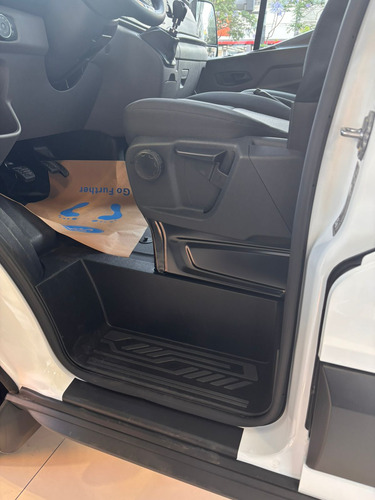 Ford Transit 2.0 Chasis 470E 2025