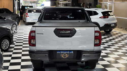 Toyota Hilux Pick-Up 2.8 Cd Conquest 204Cv 4X4 At 2023