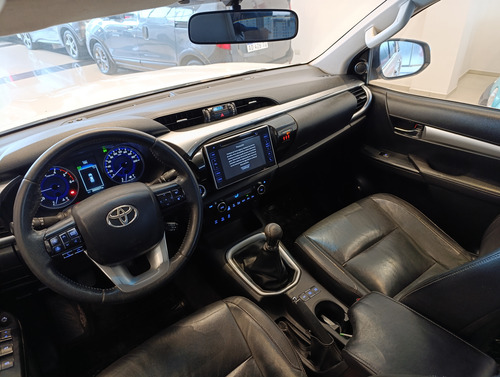 Toyota Hilux Pick-Up 2.8 Cd Srx 177cv 4x4 2016