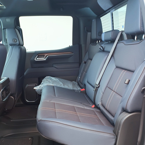 Chevrolet Silverado 5.3 V8 High Country 2026