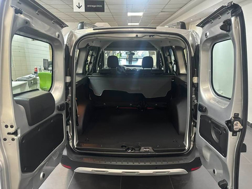 Renault Kangoo Ii 1.6 Sce Stepway 2025