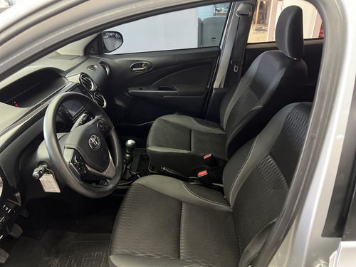 Toyota Etios 1.5 Sedan Xs 2018