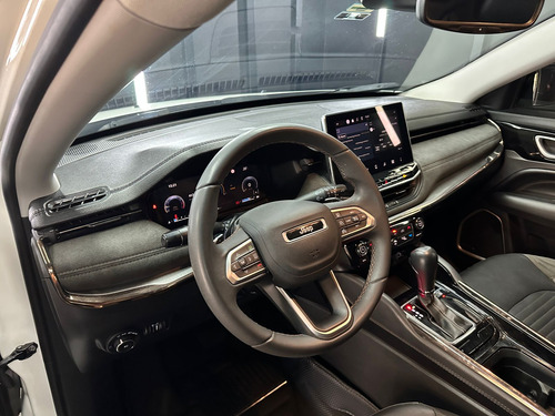 Jeep Commander 1.3 T 4X2 LIMITED AT6 2023