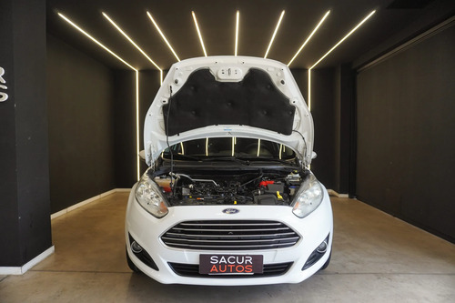 Ford Fiesta Kinetic 1.6 Se 120cv 2015