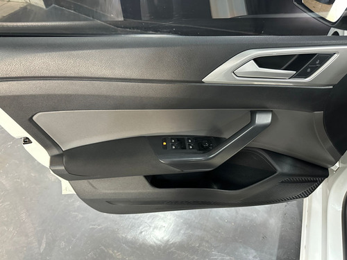 Volkswagen Polo 1.6 HIGHLINE TIPTRONIC 5P 2021