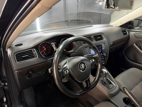 Volkswagen Vento 2.5 170HP ADVANCE PLUS TIPTRONIC L15 2016
