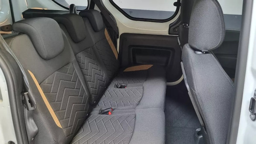 Renault Kangoo Ii 1.6 Sce Stepway 2025