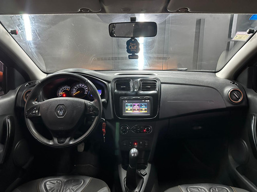 Renault Sandero Stepway 1.6 PRIVILEGE L15 2017