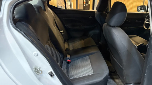 Nissan Versa 1.6 Sense Mt 2022