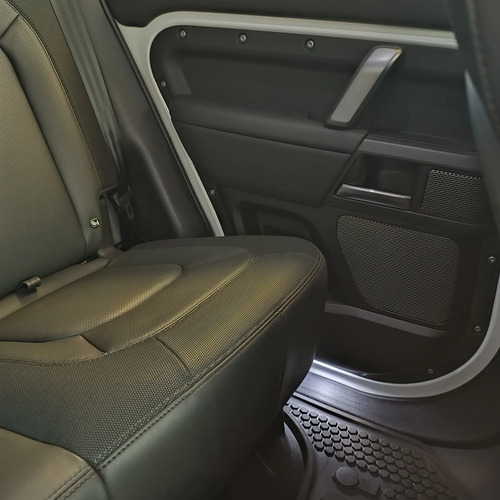 Land Rover Defender 2.0 110 P400E Hse X-Dynamic 2024