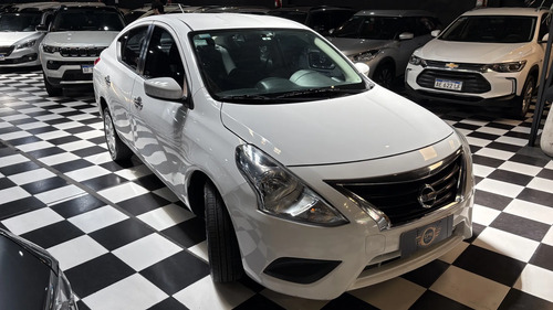 Nissan Versa 1.6 Sense Mt 2016