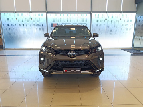 Toyota SW4 2.8 Srx 204Cv 4X4 7As At 2024