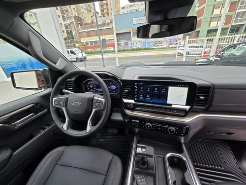 Chevrolet Silverado 5.3 V8 Z71 Trail Boss 2025