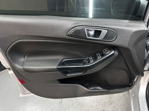 Ford Fiesta 1.6 SE PLUS KD 5P L13 2016