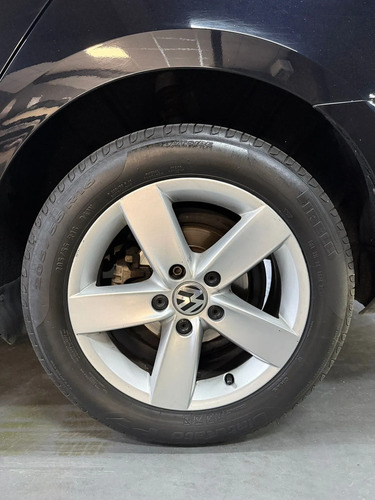 Volkswagen Vento 2.5 170HP ADVANCE PLUS TIPTRONIC L15 2016