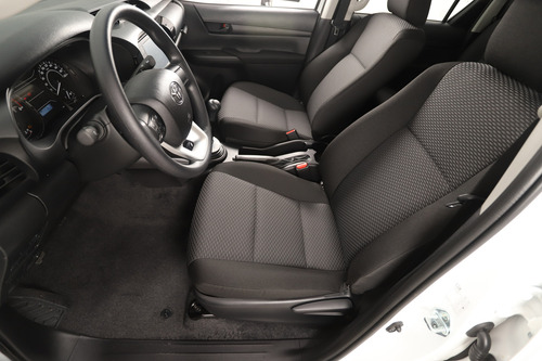 Toyota Hilux Pick-Up 2.4 Cd Dx 150cv 4x2 2025