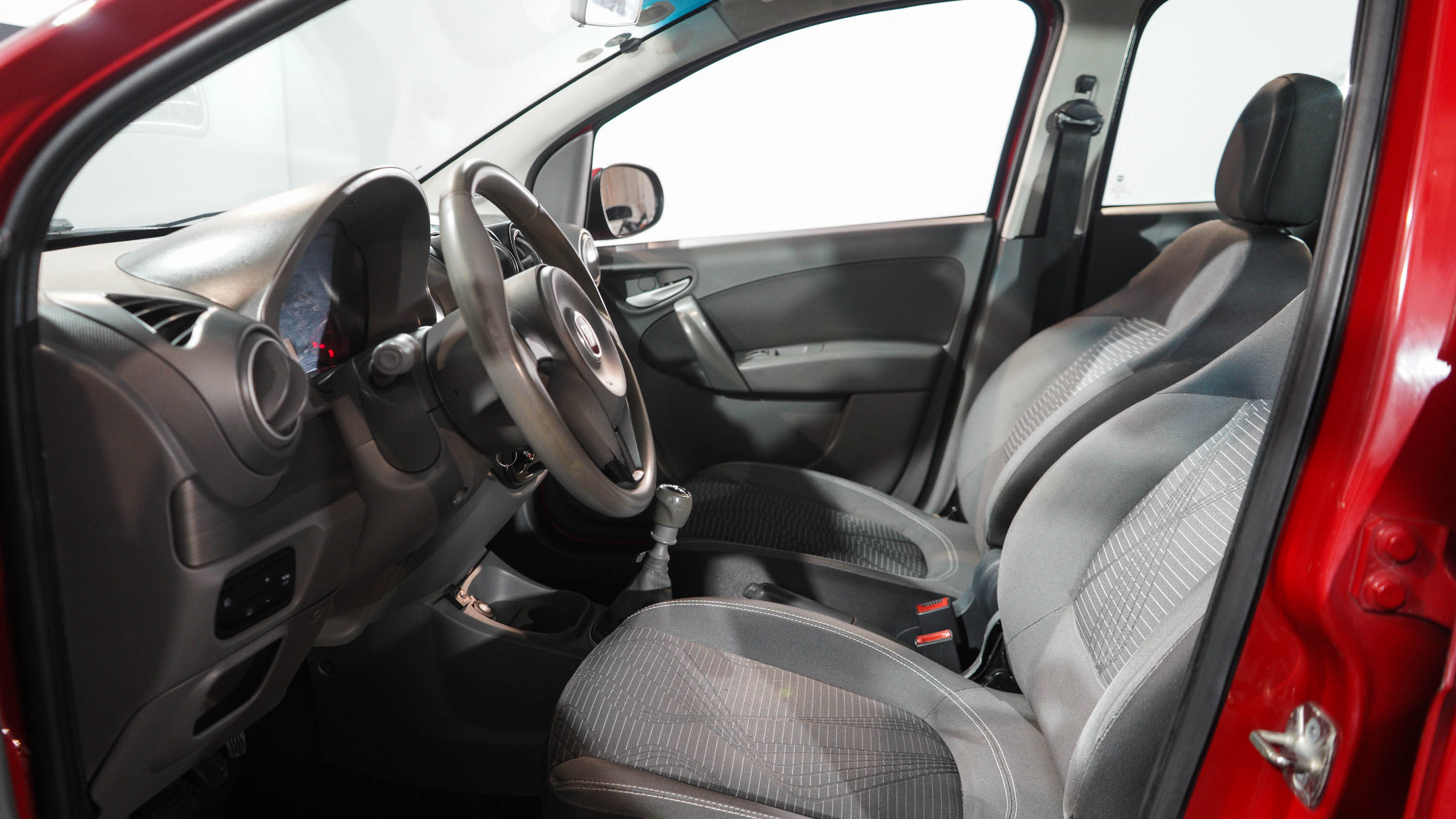 Fiat PALIO ATTRACTIVE 1.4 8V 2015