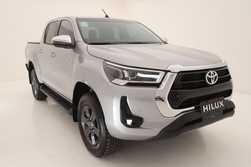 Toyota Hilux Pick-Up 2.8 Cd Srv 204Cv 4X4 At 2025