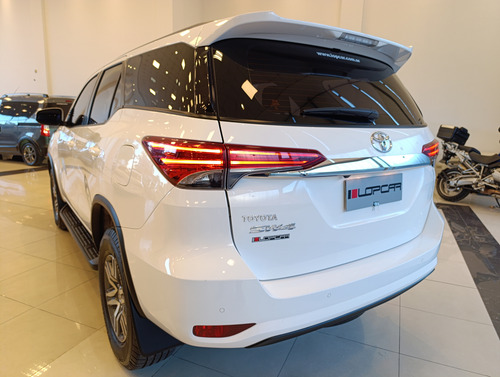 Toyota SW4 2.8 Sr 204Cv 4X4 7As At 2022