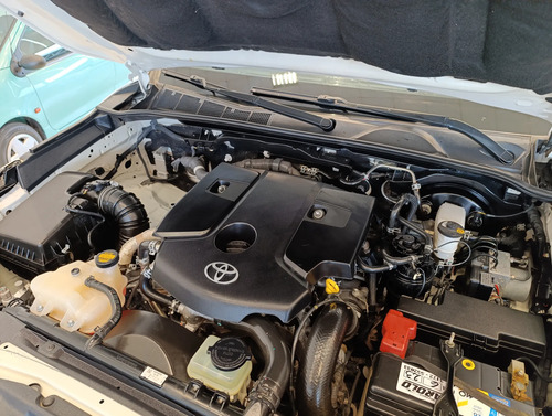 Toyota Hilux Pick-Up 2.8 Cd Srx 177cv 4x4 2016