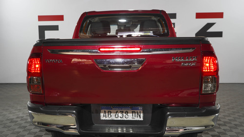 Toyota Hilux Pick-Up 2.8 Cd Srx 177cv 4x4 At 2017