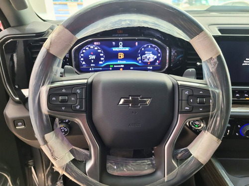 Chevrolet Silverado 5.3 V8 4X4 Z71 TRAIL BOSS AT10 2026